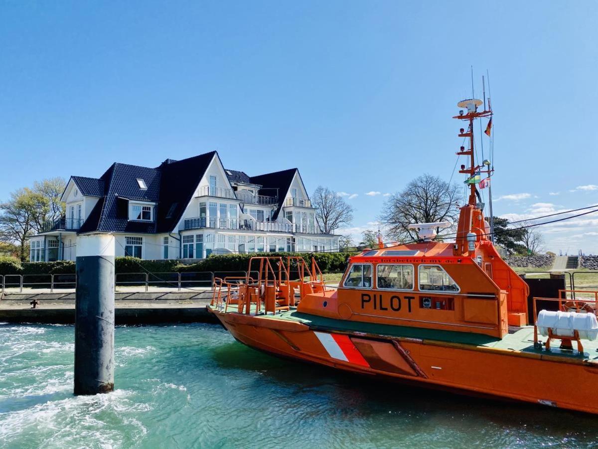Lotsenhaus/Ostseetoern Росток Екстериор снимка