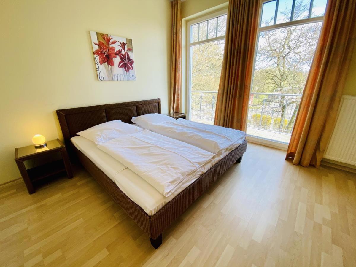 Lotsenhaus/Ostseetoern Росток Екстериор снимка