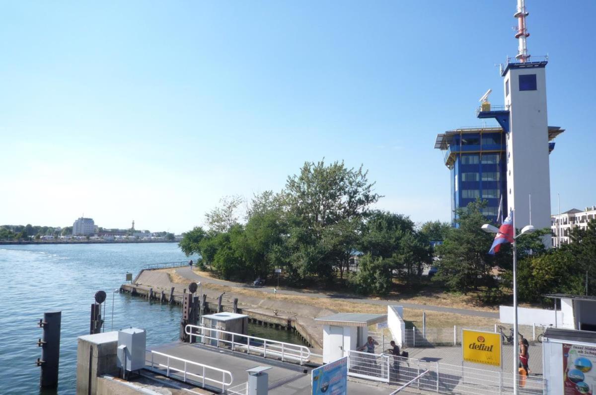 Lotsenhaus/Ostseetoern Росток Екстериор снимка